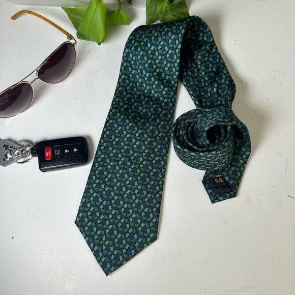 Josh Bach 100% Silk Recycling Tie in Green - Picture 2 of 9